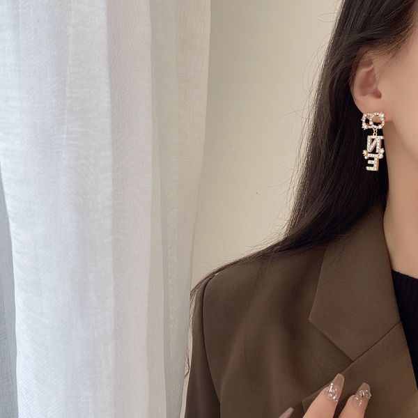 

fashion letter full diamond earrings exquisite charm design senior earrings luxury designer jewelry accessories young art style classic, Silver