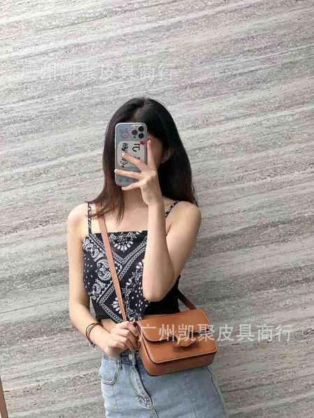 

2022 new box tofu bag small square one shoulder crossbody in summer