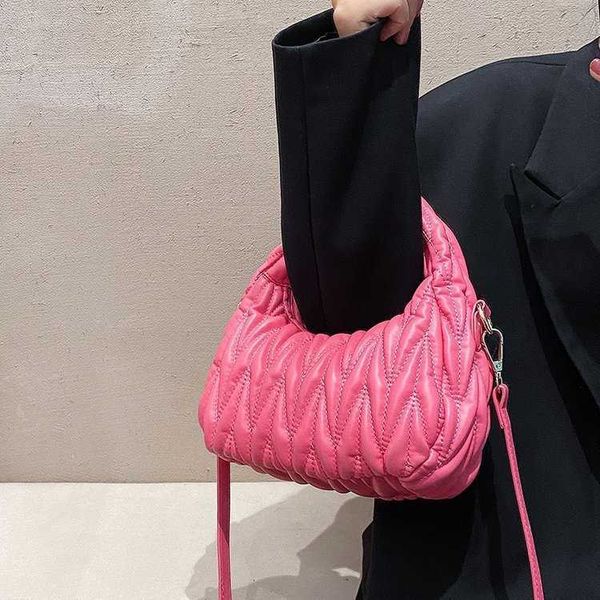 

shoulder bags designer fashion mm handbags wrist 2022 new ins chain versatile single crossbody mo3d young chic satin simple pleated nichemi