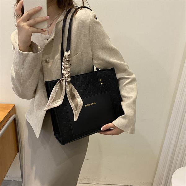 

womens handbags fashion flower ladies composite totes bag leather shoulderbags female clutch purse with box 107, Red;black