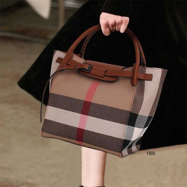 

burbrerys crossbody handbags bags burbrery luxuries designers women bag purses totes designer woman handbag shoulder wallets 4bl9