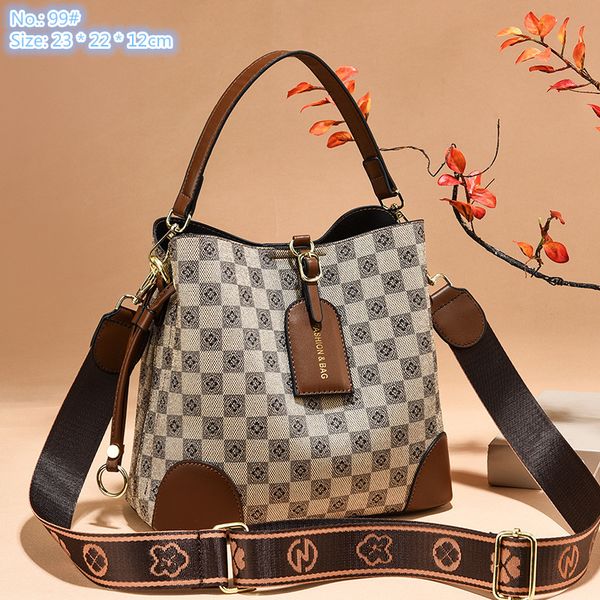 

wholesale factory ladies shoulder bags 3 color simple three-layer interlayer printed bucket bag everyday joker contrast leather handbag eleg