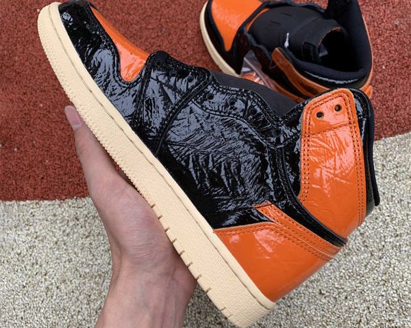 

shoes jumpman 1 og shattered backboard 3.0 basketball outdoor sneakers original box, Black