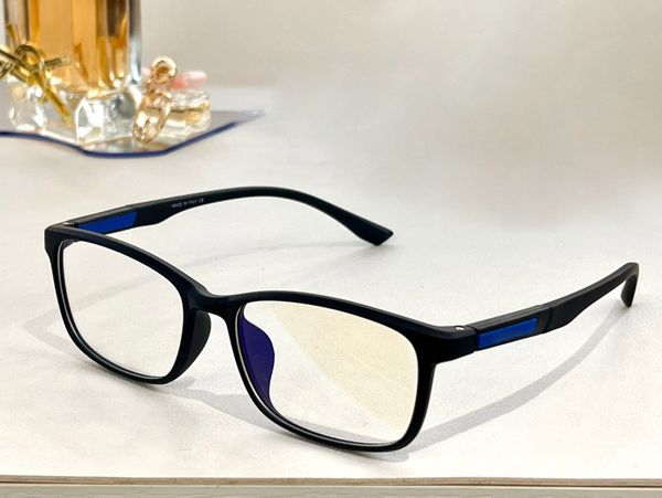 

womens eyeglasses frame clear lens men sun gasses fashion style protects eyes uv400 with case 058, Silver