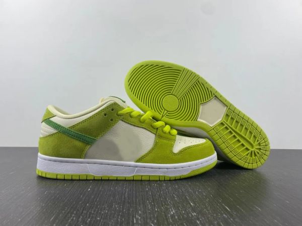 

motorcycle boots 2022 new sb low green apple dm0807-300 casual shoes sb running sneakers men women outdoor trainers for sale with original b