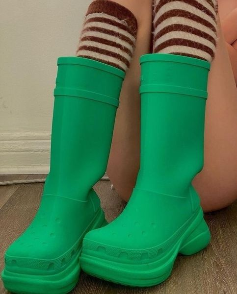 

boots rubber waterproof midcalf boots platform chunky bottom slipon designer shoes spring winter fashion party booties 221114, Black