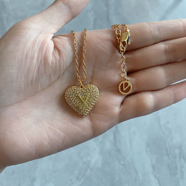 

womens designer pendant necklaces chain stylish luxury diamond necklace fashion chains ladies golden temperament for women necklaces party w, Silver