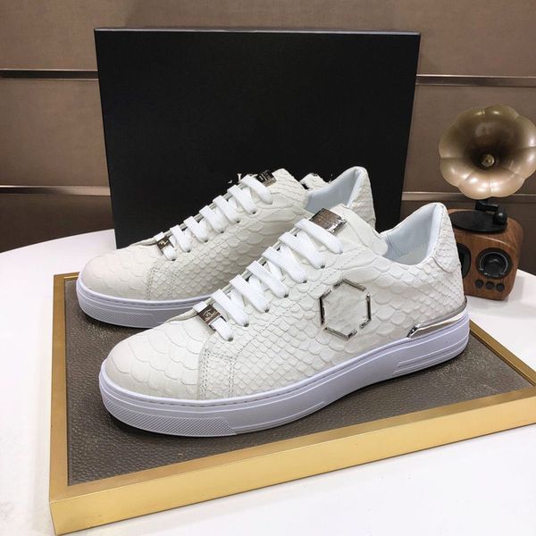 

luxury designer shoes casual sneakers breathable mesh stitching metal elements size38-45 asdasdasdadadasdasdadasdadawsd, Red;white