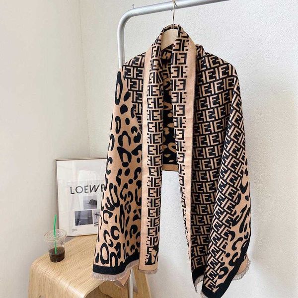 

korean leopard print thick scarf for female students in winter 2022 a type of highgrade versatile warm and highend, Blue;gray