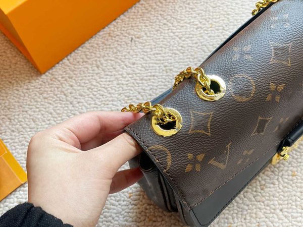 

designers luxury bags for womens louiseity 1 viutonity handbags lvs crossbody shoulder the tote bag multicolour capacity versatile 7a wallet
