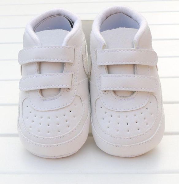 

2022 baby shoes 018months kids girls boys toddler first walkers antislip soft soled bebe moccasins infant crib footwear sneakers2665117