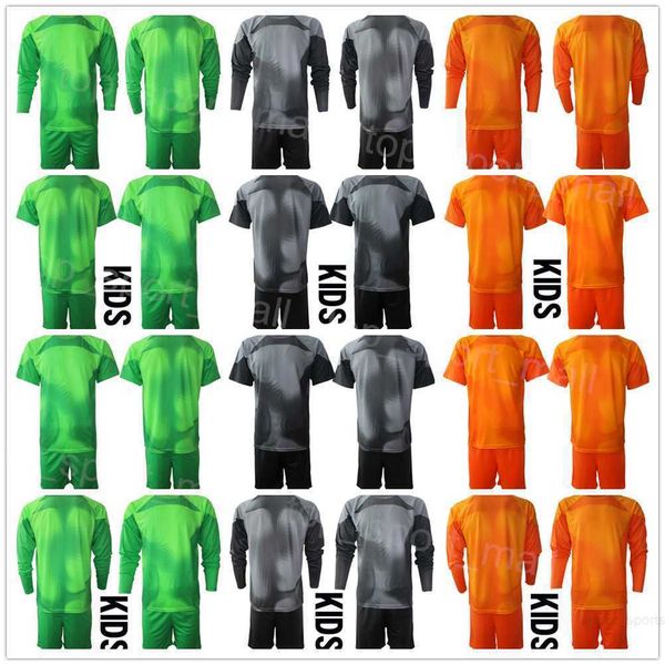 

national team singapore soccer goalkeeper gk 18 hassan sunny jerseys set long sleeve 1 izwan mahbud 12 syazwan buhari zharfan rohaizad footb, Black