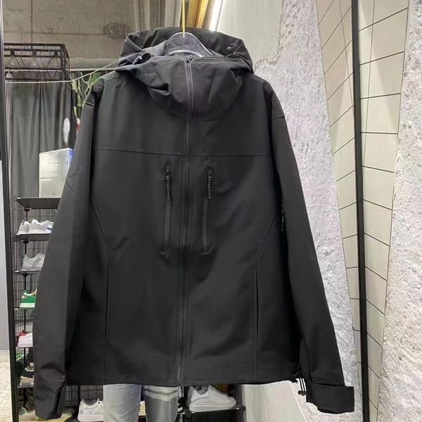 

2022 new arc atom lt hoody men's jackets coats lightweight soft compressible skull bird designer outerwear for travel and outdoor sport, Black;brown