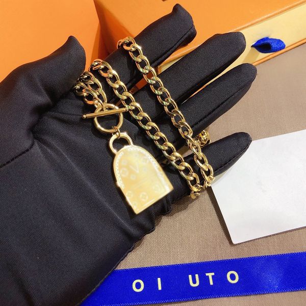 

luxury 18k gold-plated necklace popular brand oval pendant necklace designer jewelry long chain high-end design accessories selected lovers, Silver