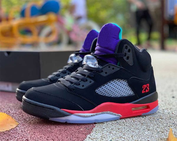 

2022 mens basketball shoes 5s 3 black red grape ice news emesald men fashion trainers luxurys designer sneakers ship 0cjh, Black;white