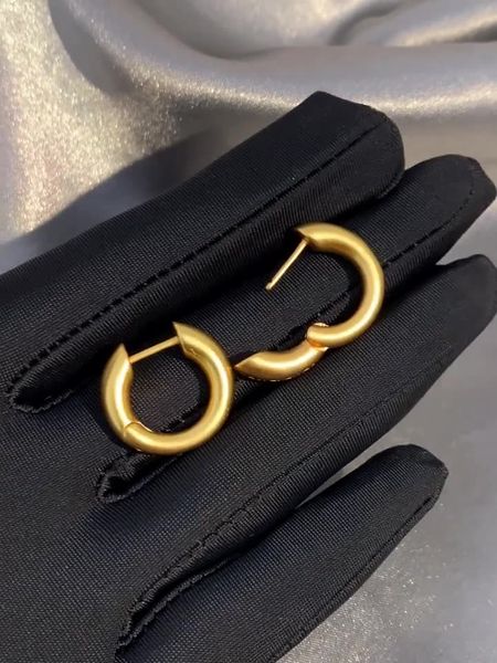 

small crowd design matte gold plain ring earrings for women's new fashion small crowd design round ear buckle luxury and high class, Golden;silver