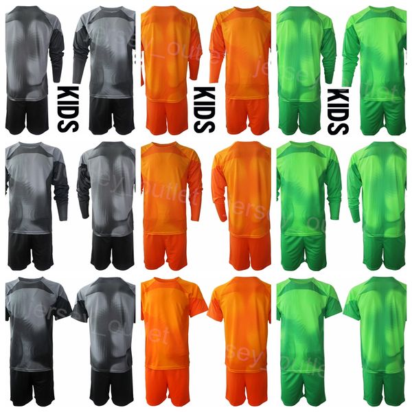 

club team vfl wolfsburg goalkeeper long sleeve soccer 12 pavao pervan jersey gk set 30 niklas klinger 35 philipp schulze 1 koen casteels foo, Black