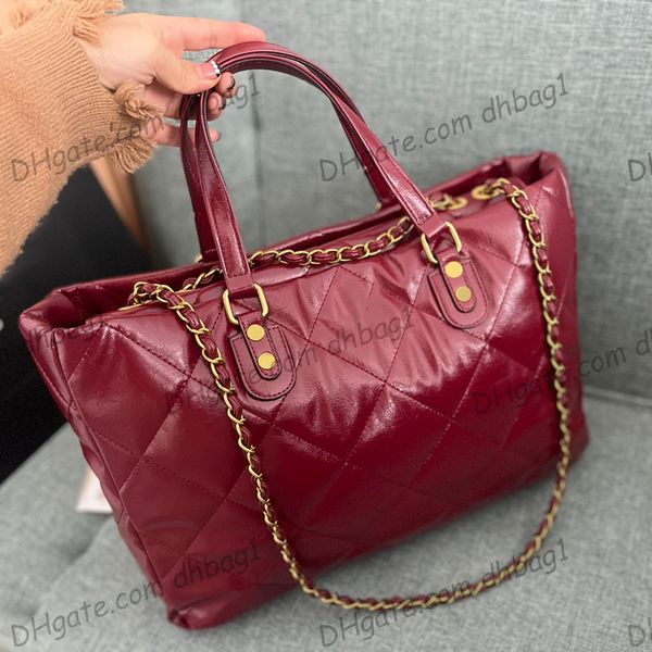 

womens designer puff shopping handle tote bags oil wax red gold metal hardware matelasse chain crossbody sholder large capacity travel pocke