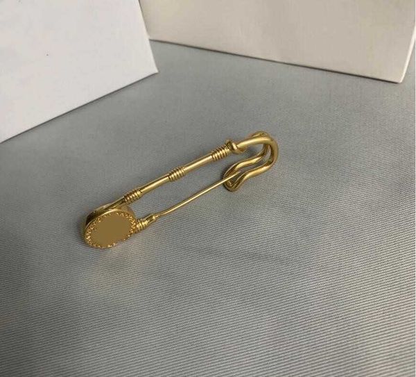 

american european and letter pins brooches retro accessories highs quality fast delivery, Gray