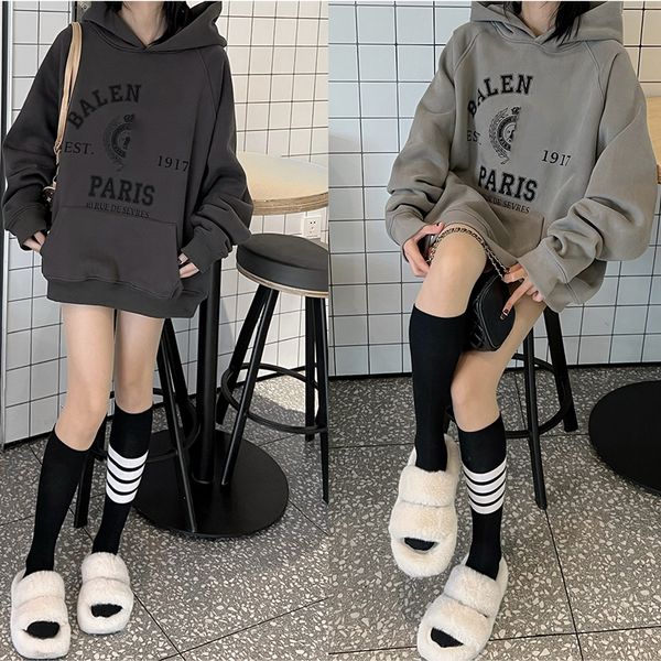 

22ss new winter women's plus size hoodies wheat crown 1917 watermark letters bal plus fleece hoodie hand grab fabric cotton loose coupl, Black