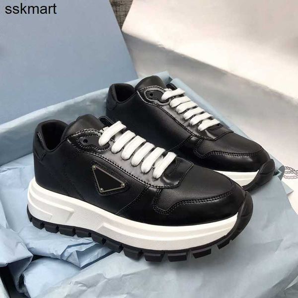 

dress shoes designer 2022 new triangle p leather lace up casual sneakers women's black elevated thick soled running shoes running essen