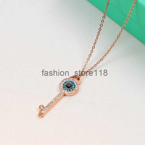 

designer necklaces luxury classic key pendant jewelry retro carving keys necklacess couples party holiday gift good 2023, Silver