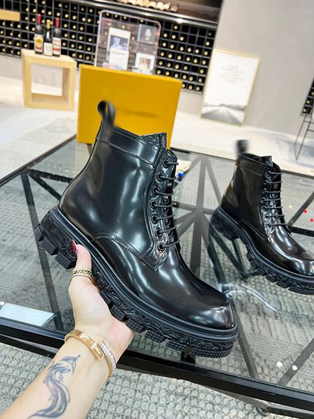 

2023 men snow boots mens boots classic short keep warm with card dust bag tag sell aus booties -h1011, Black