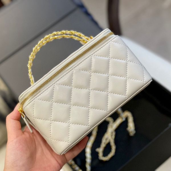 

womens letter hollow metal handle totes cosmetic bags classic diamond quilted gold hardware real leather matelasse chain case vanity designe