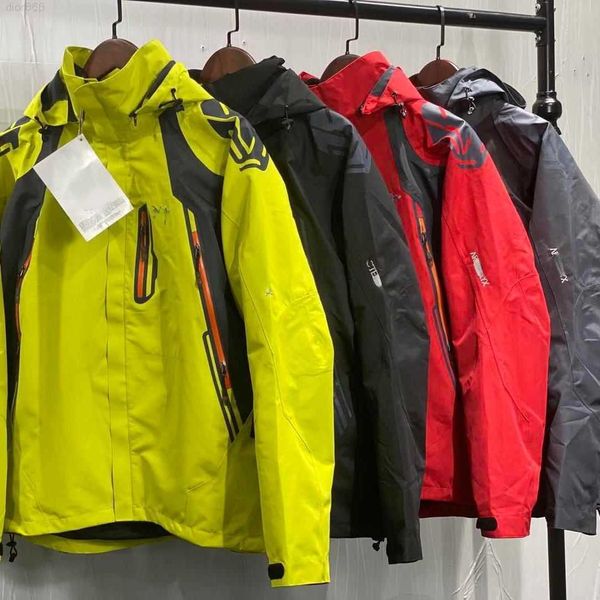 

selling men's and women's jackets arc three-in-one windproof waterproof sports high-end outdoor, Black;brown