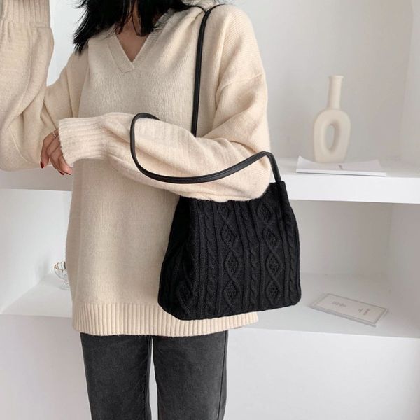 

evening bags wool knitted women's shoulder bag designer woven striped handbag fashion armpit bag buckle bucket female tote bags 221118