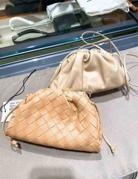 

venetas bottegas bvs mini cloud bag pouch hand bag woven smooth dumpling single shoulder female wm