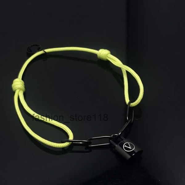 

mens luxury designer bracelet fashion hand rope locks black chain link pendent bracelets for women party wedding jewelry new, Golden;silver