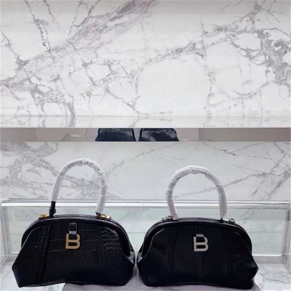 

purse 2022 new hourglass bag crocodile cloud messenger bag hand killer temperament shell style