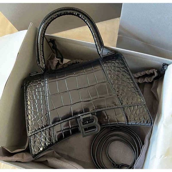

designer luxury balencigass bag bags high home version crocodile hourglass 2022 fashion one shoulder portable messenger