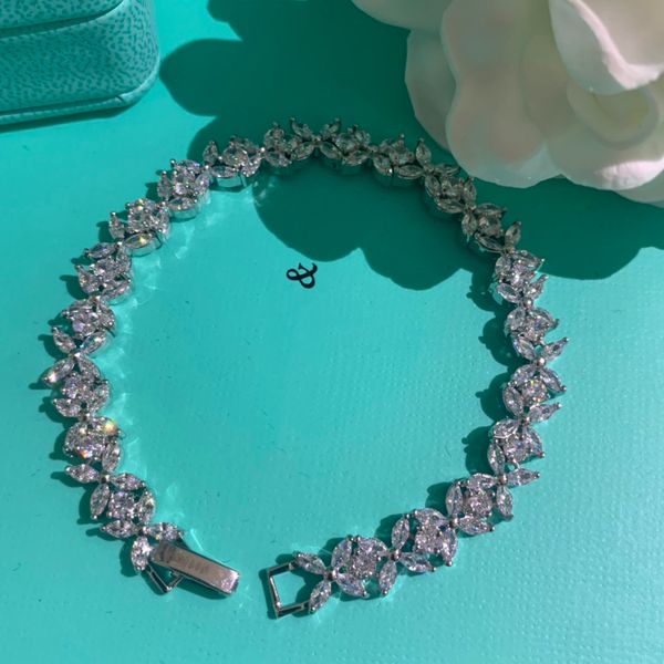

luxurys designers bracelets for women charm bracelet trendy fashion elegant string of beadsparty diamond jewelry gift wholesale birthday gif, Black