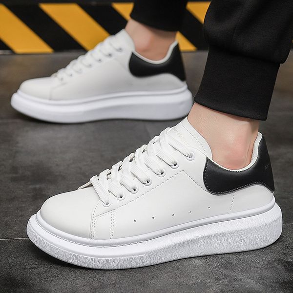 

height increasing shoes spring men's sneakers inside the increase of small white shoe trend go with casual sports 221118, Black;white