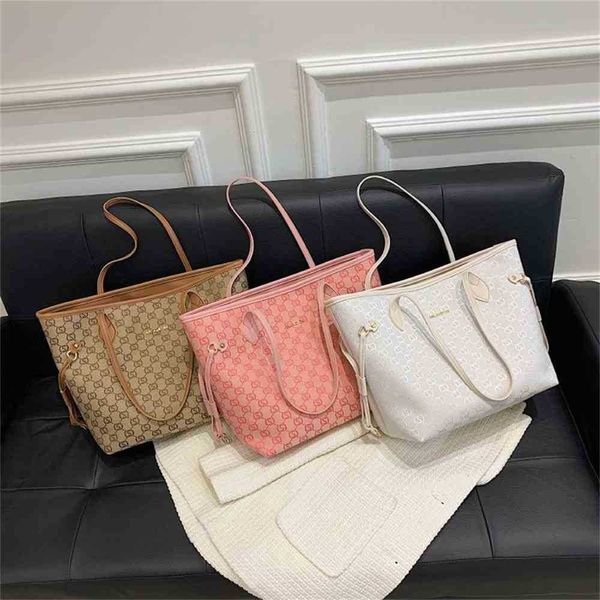 

large capacity bag women's early autumn new fashion one shoulder tote leisure printing popular portable purse black friday