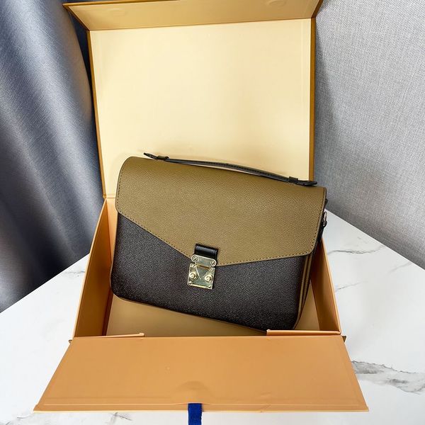 

womens purse luxurys designer bag crossbody makeup bags lvs handbags leather tote bags wallet on chain shoulder card holders fashion arrive