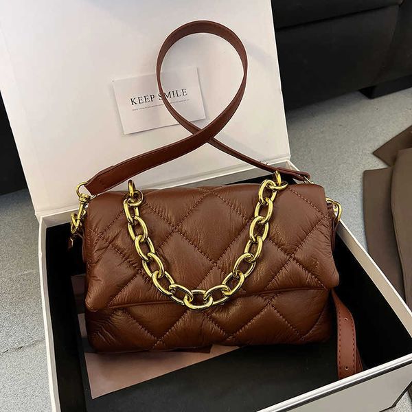 

store has 80% off wholesale autumn and winter fashion bag women 2023 new crossbody versatile texture simple chain shoulder