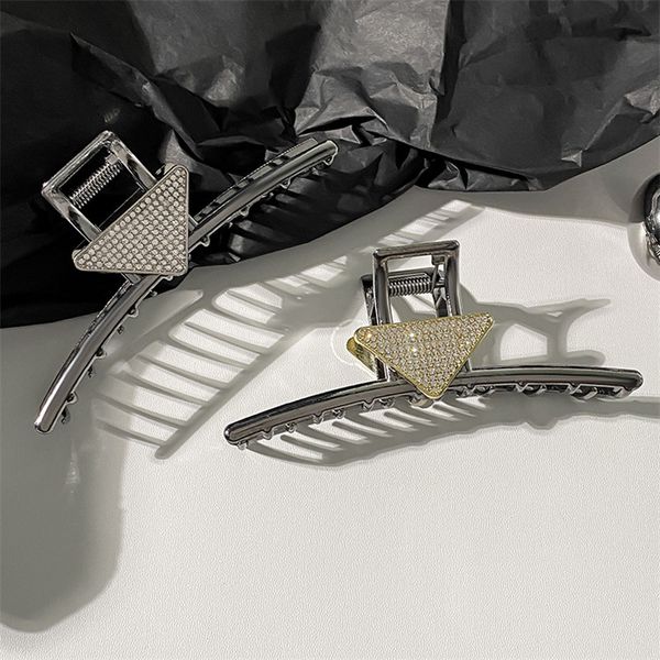 

classic metal triangle hair grab clips inlaid diamond shark clip women hairs clip women grab clips wholesale, Golden;silver