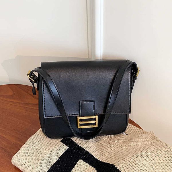 

female purse small bag women's new fashion versatile one shoulder messenger bag armpit handbags sale