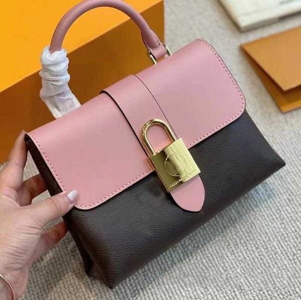 

designer bag wallet 2022 classic bag luxurys designers lock purse totes high letters handbags fashion tote crossbody girl shoulder bags