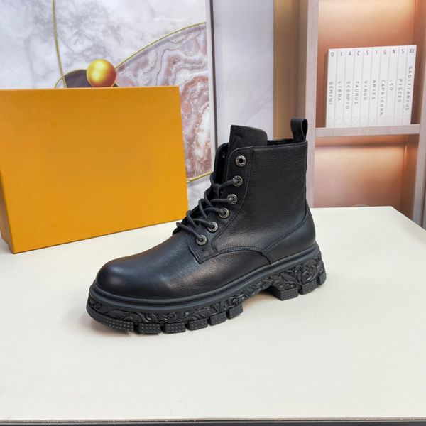 

2023 man luxury designer clssicloo snow boots casual sheepskin shoe half ankle boot leather laureate flat soft winter warm brown black plush