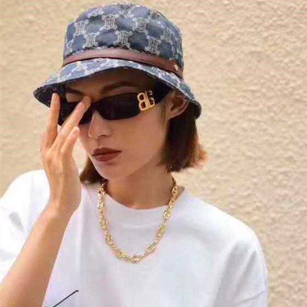 

2021 new bb fashion glasses plastic square women 8189 sunglasses, White;black