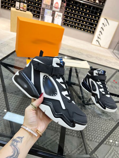 

2023 man luxury designer winter fashion snow boots booties warm leather black grey brown pink classic boots furry hairy boot plush short sho