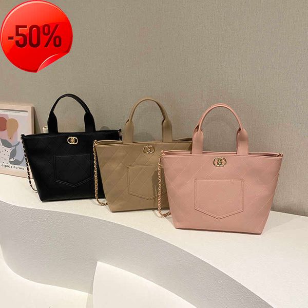 

handbag clearance wholesale 2023 autumn and winter new rhombic chain fashion large capacity tote bag advanced texture one shoulder crossbody