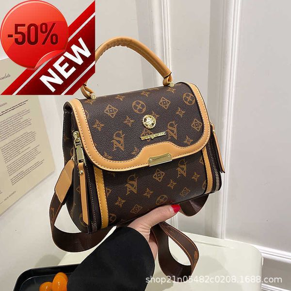 

store has 80% off wholesale niche texture messenger bag 2023 new small square large capacity women's fashion personalized commuter shou