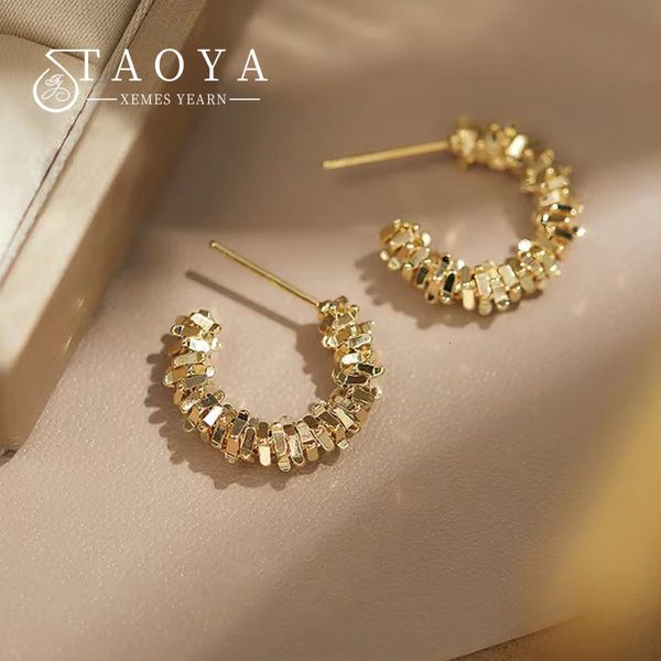 

charm european and american retro metal cshaped semicircular earrings for womans fashion jewelry party luxury accessories 221119, Golden