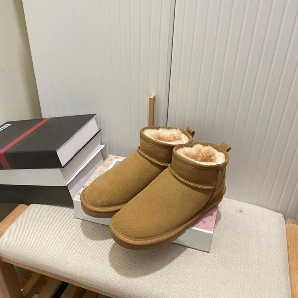 

snow boots women's winter new cotton shoes plus velvet thickened fur integrated bread shoes, Black