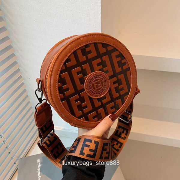 

store clearance wholesale design bags 95% off women's 2023 new fashion handbag small round simple single shoulder wide diagonal